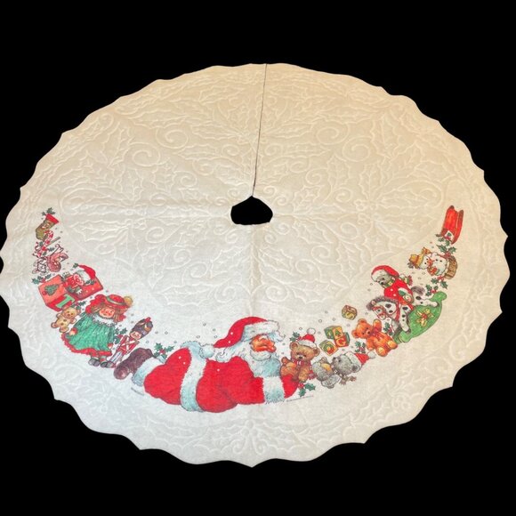Vintage White Christmas Tree Skirt With Santa & Toy Print Quilted Texture Scallo - Picture 2 of 15